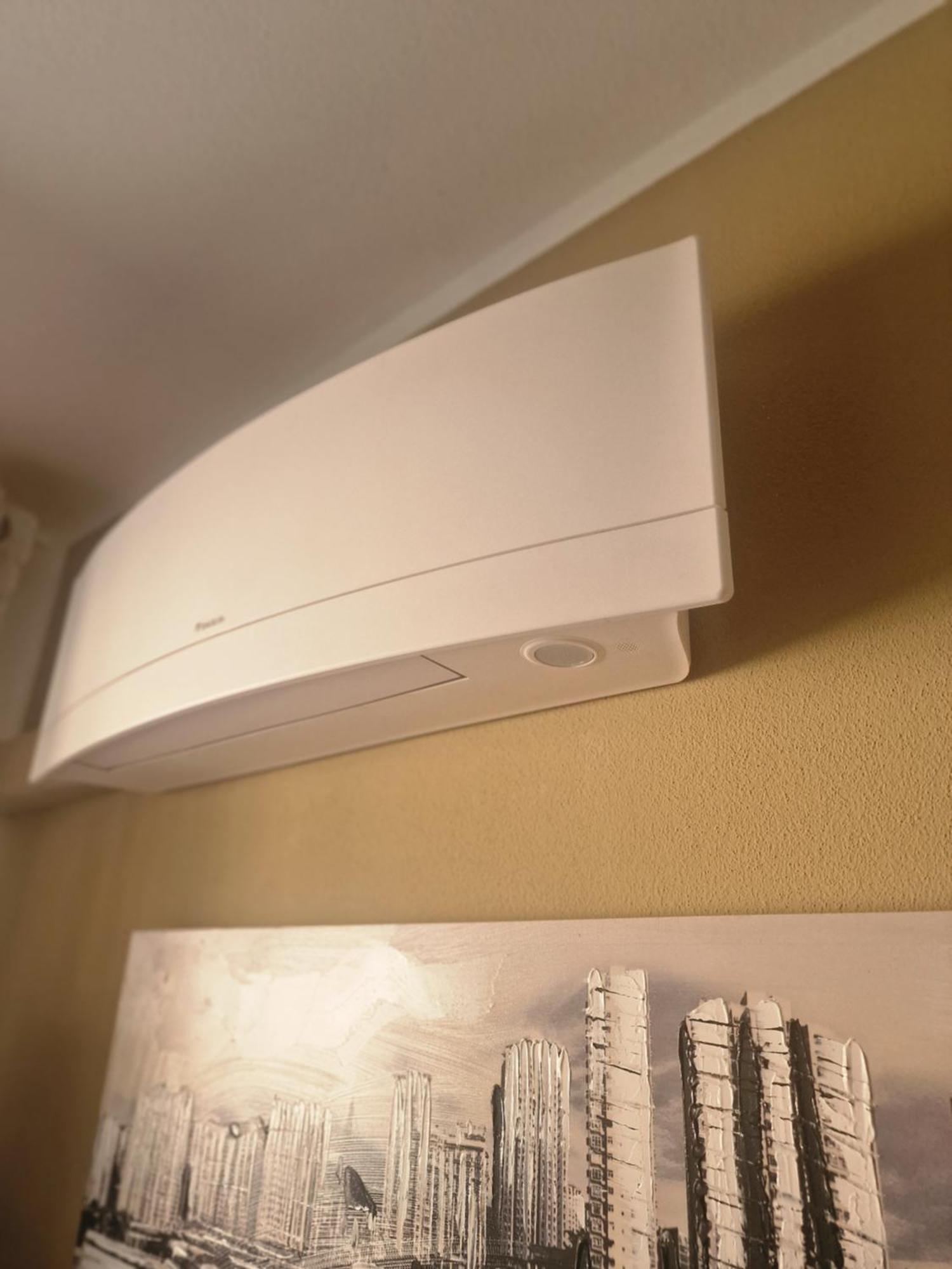 Varese Prime - Large Independent Apartment, Air Conditioning, 2 Bathrooms, 2 Free Covered Parking Spaces, No Restricted Traffic Zone, Train Station 100M, Theatre 150M, Historic City Centre Luaran gambar